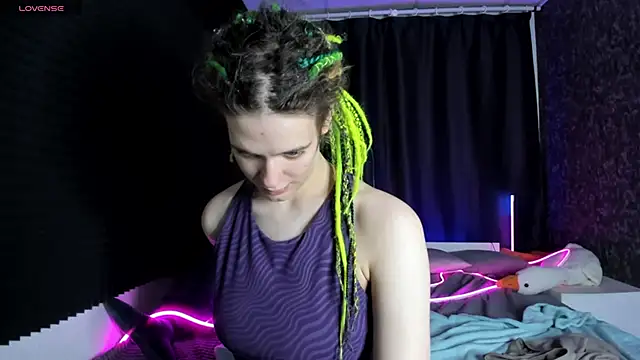 KIKI Krash online show from December 20, 2025, 10:44 am