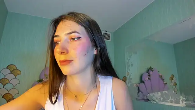 Snapshot of Skinny_Linda chatting on December 28, 2024, 1:28 pm Skinny Linda online show from December 28, 2024, 1:28 pm