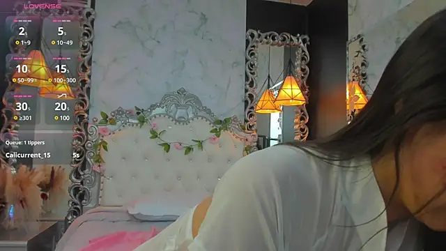 Snapshot of Skinny_Linda chatting on February 3, 2025, 4:52 pm Skinny Linda online show from February 3, 2025, 4:52 pm