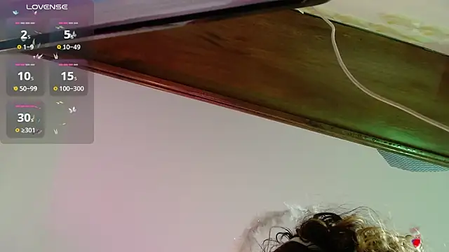 Jsneiidy ATH online show from October 29, 2025, 4:04 am