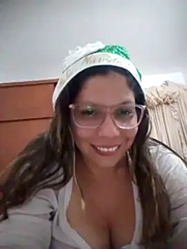 Carliina Soussa online show from December 4, 2025, 11:02 pm