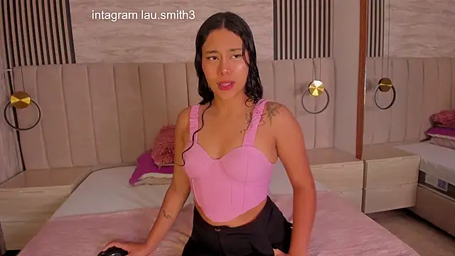 laura smith33 online show from September 8, 2025, 2:38 pm