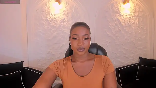 Snapshot of SavannahStorm chatting on February 13, 2026, 8:38 pm SavannahStorm online show from February 13, 2026, 8:38 pm