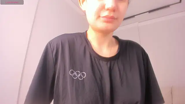 Snapshot of miss_shine chatting on October 4, 2025, 5:38 am miss shine online show from October 4, 2025, 5:38 am