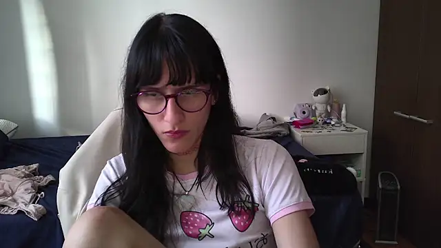 Snapshot of Alice_love29 chatting on January 25, 2025, 11:32 pm Alice love29 online show from January 25, 2025, 11:32 pm