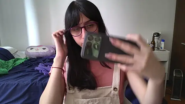 Snapshot of Alice_love29 chatting on February 6, 2025, 8:13 pm Alice love29 online show from February 6, 2025, 8:13 pm