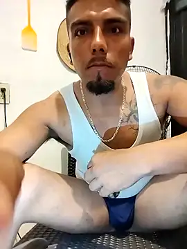 Snapshot of alfredyy55 chatting on October 12, 2025, 9:30 am alfredyy55 online show from October 12, 2025, 9:30 am