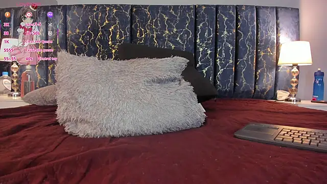 Sophia Lemos online show from October 31, 2025, 12:06 pm