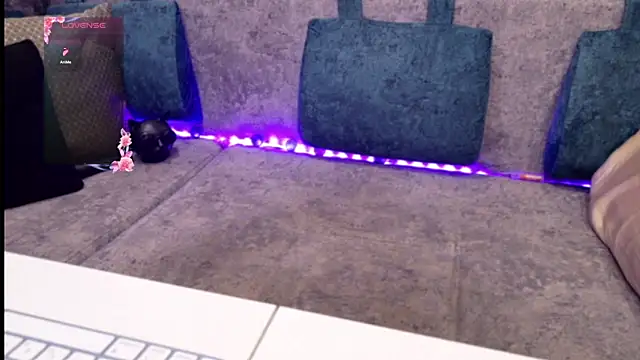 blackcat142 online show from October 4, 2025, 12:03 pm