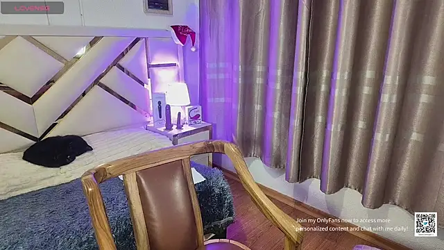 Snapshot of carolineamber_ chatting on December 21, 2025, 9:55 pm carolineamber online show from December 21, 2025, 9:55 pm