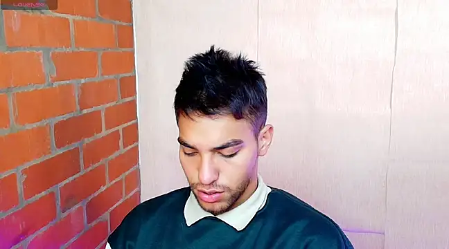 Leandro valenzuela online show from March 6, 2025, 3:35 pm