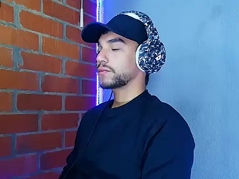 Leandro valenzuela online show from September 15, 2025, 9:31 am