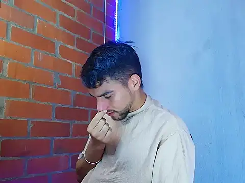 Leandro valenzuela online show from October 7, 2025, 4:04 pm