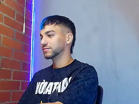 Leandro valenzuela online show from November 14, 2025, 4:17 pm