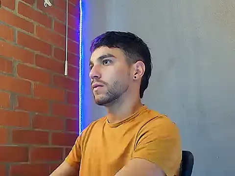 Snapshot of Leandro_valenzuela chatting on December 17, 2025, 7:20 pm Leandro valenzuela online show from December 17, 2025, 7:20 pm