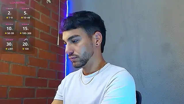 Snapshot of Leandro_valenzuela chatting on December 19, 2025, 6:59 pm Leandro valenzuela online show from December 19, 2025, 6:59 pm