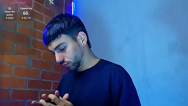 Snapshot of Leandro_valenzuela chatting on December 22, 2025, 5:37 am Leandro valenzuela online show from December 22, 2025, 5:37 am