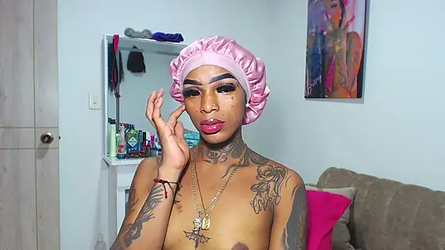 Snapshot of badgirls_cx chatting on February 6, 2026, 1:43 am badgirls cx online show from February 6, 2026, 1:43 am