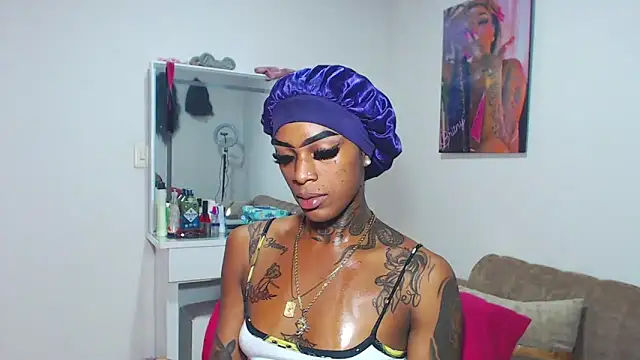 Snapshot of badgirls_cx chatting on February 20, 2026, 5:46 pm badgirls cx online show from February 20, 2026, 5:46 pm