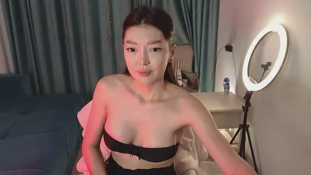 AudreyMell online show from February 5, 2026, 3:05 pm