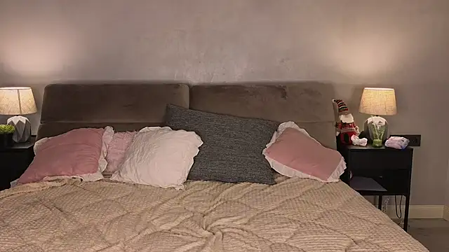 elfinvibes online show from January 14, 2025, 9:13 am