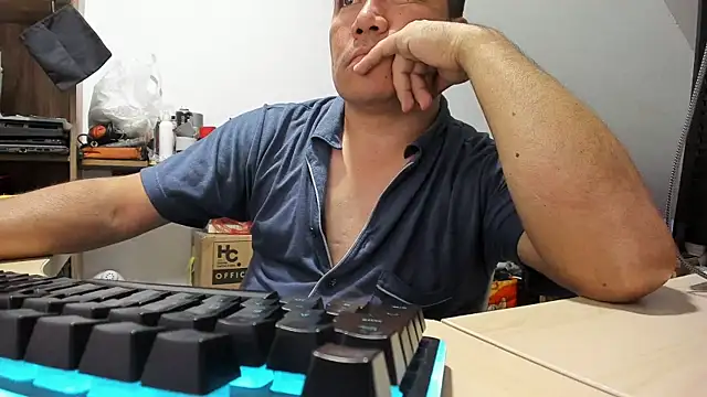 Jhonatan Morales S online show from November 21, 2025, 4:00 am