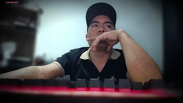 Jhonatan Morales S online show from November 29, 2025, 3:09 am