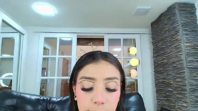 Snapshot of miss_collins chatting on November 12, 2025, 5:57 pm miss collins online show from November 12, 2025, 5:57 pm