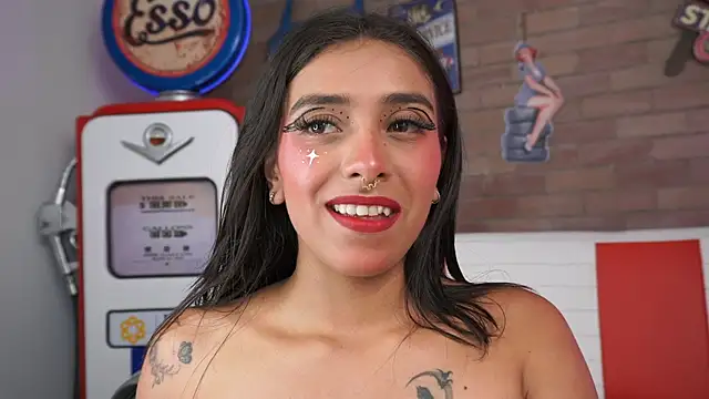miss collins online show from May 15, 2026, 6:04 pm