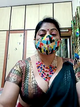 Snapshot of Ratna-777 chatting on February 7, 2025, 10:41 pm Ratna-777 online show from February 7, 2025, 10:41 pm