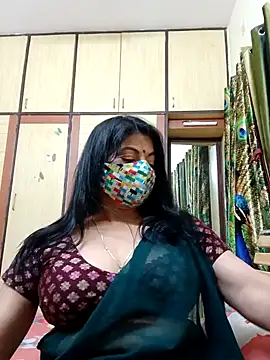 Snapshot of Ratna-777 chatting on March 18, 2025, 9:32 pm Ratna-777 online show from March 18, 2025, 9:32 pm