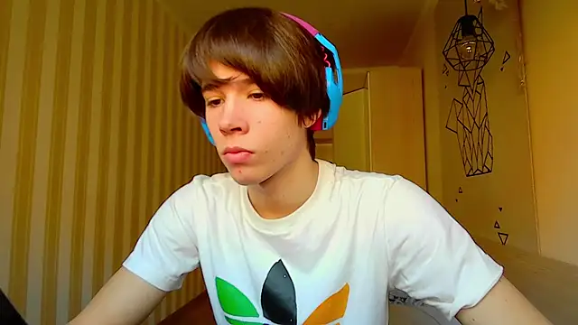 Snapshot of gayGamogey chatting on March 7, 2025, 11:18 am gayGamogey online show from March 7, 2025, 11:18 am