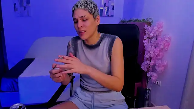 Charlee pink online show from November 2, 2025, 11:51 pm