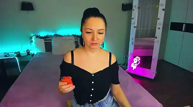 AngellLika online show from January 8, 2025, 1:41 pm