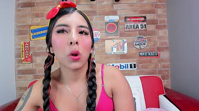 Snapshot of miss__allison chatting on September 23, 2025, 11:02 am miss allison online show from September 23, 2025, 11:02 am