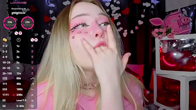 Snapshot of ElswythCovil chatting on February 10, 2026, 4:05 am ElswythCovil online show from February 10, 2026, 4:05 am