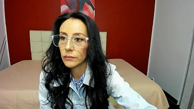 Abrillee1 online show from January 28, 2025, 7:32 pm