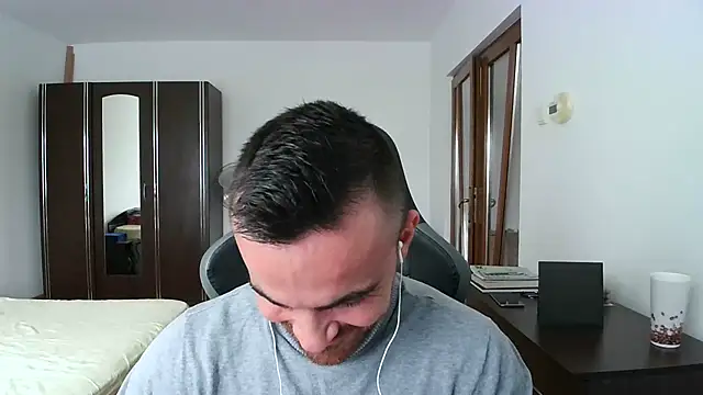 Snapshot of mu5clemania2 chatting on September 30, 2025, 9:14 am mu5clemania2 online show from September 30, 2025, 9:14 am