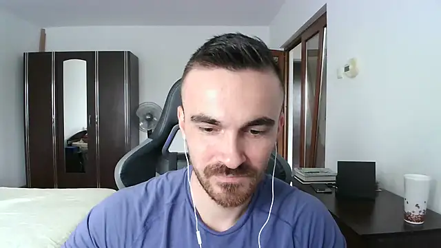Snapshot of mu5clemania2 chatting on October 3, 2025, 10:01 am mu5clemania2 online show from October 3, 2025, 10:01 am