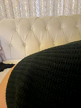 Snapshot of asikiz7771 chatting on October 18, 2025, 1:52 am asikiz7771 online show from October 18, 2025, 1:52 am