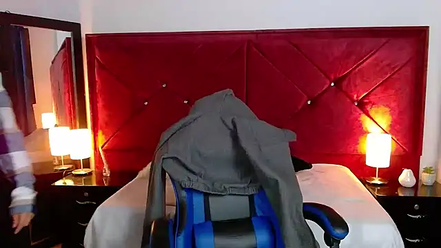 Snapshot of Julietacollins06 chatting on January 18, 2026, 1:04 pm Julietacollins06 online show from January 18, 2026, 1:04 pm