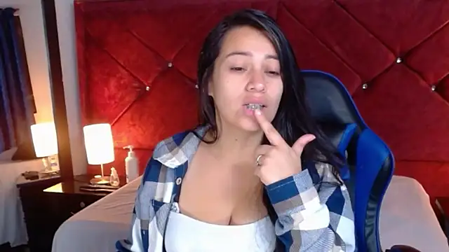 Snapshot of Julietacollins06 chatting on March 4, 2026, 1:06 pm Julietacollins06 online show from March 4, 2026, 1:06 pm