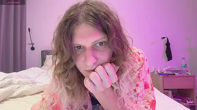 Alice Pinkhead online show from December 5, 2025, 5:16 am