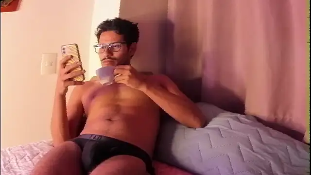 Snapshot of Nicholasrodrii chatting on March 3, 2026, 10:37 pm Nicholasrodrii online show from March 3, 2026, 10:37 pm