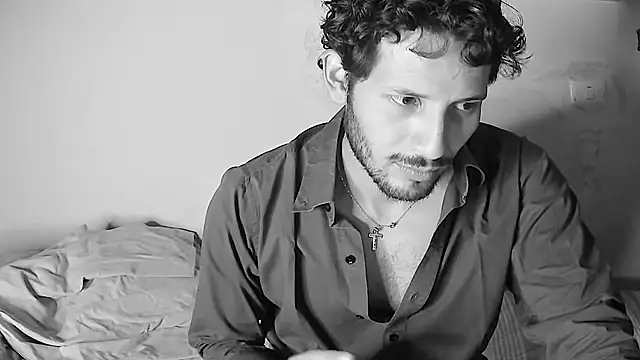 Nicholasrodrii online show from June 14, 2026, 10:56 pm