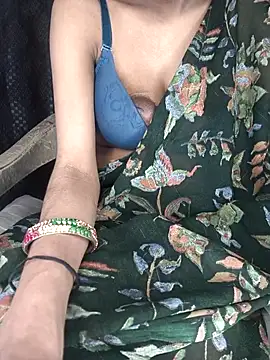 baby soni78690 online show from November 12, 2025, 5:35 pm