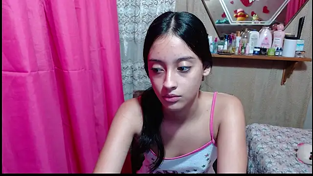 Snapshot of Lunawillis chatting on February 6, 2026, 9:40 pm Lunawillis online show from February 6, 2026, 9:40 pm