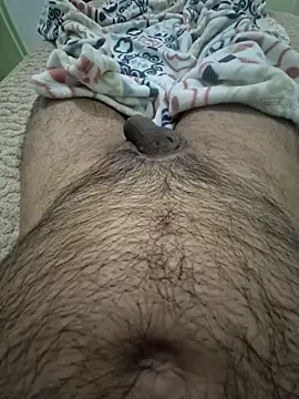 Snapshot of Piter1022 chatting on November 7, 2025, 7:19 am Piter1022 online show from November 7, 2025, 7:19 am