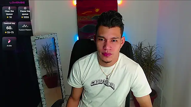 Snapshot of dirtyboy_23 chatting on November 12, 2025, 6:14 am dirtyboy 23 online show from November 12, 2025, 6:14 am