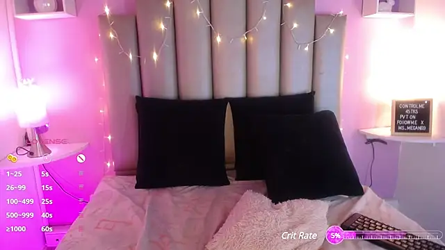 MeghanBurn online show from February 28, 2025, 3:37 pm